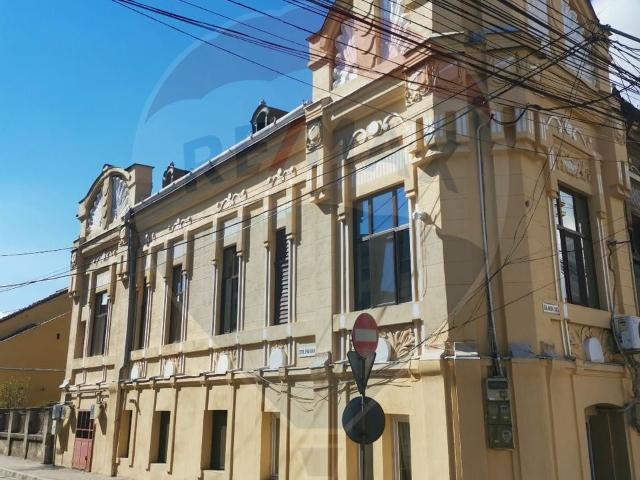 Apartament 2 camere vanzare in casă / vilă Timis, Lugoj vezi locația pe hartă