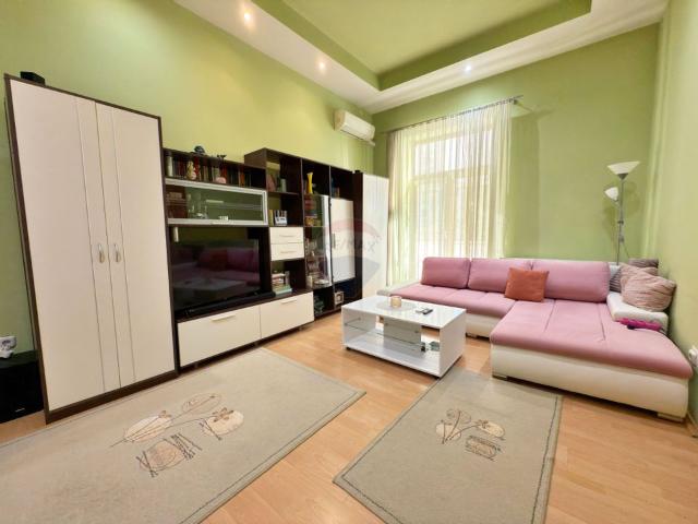 Apartament 2 camere vanzare in casă / vilă Arad, Podgoria vezi locația pe hartă