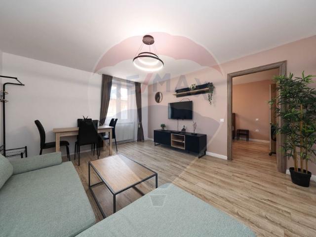 Apartament 2 camere vanzare in casă / vilă Brasov, Centrul Istoric vezi locația pe hartă