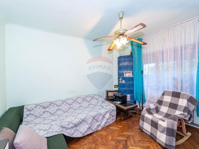 Apartament 2 camere vanzare in casă / vilă Bucuresti, P Ta Unirii vezi locația pe hartă
