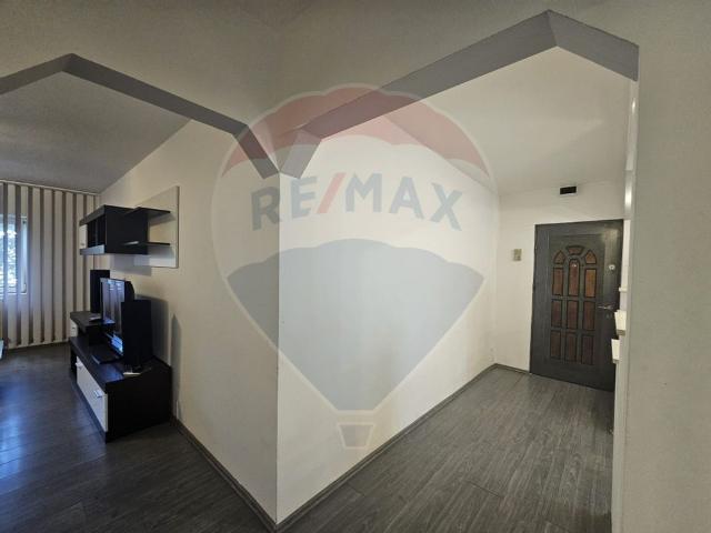Apartament 2 camere vanzare in bloc de apartamente Timis, Lugoj vezi locația pe hartă