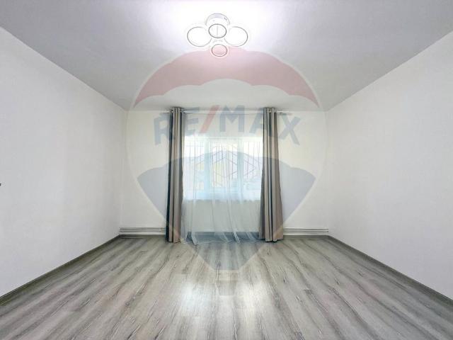 Apartament 2 camere vanzare in bloc de apartamente Timisoara, Girocului vezi locația pe hartă