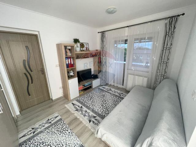 Apartament 2 camere vanzare in bloc de apartamente Timisoara, Sagului vezi locația pe hartă