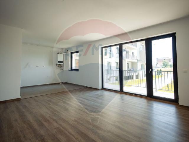 Apartament 2 camere vanzare in bloc de apartamente Alba Iulia, Cetate vezi locația pe hartă