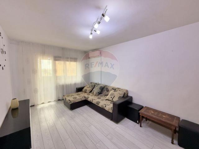 Apartament 2 camere vanzare in bloc de apartamente Arad, Aurel Vlaicu vezi locația pe hartă