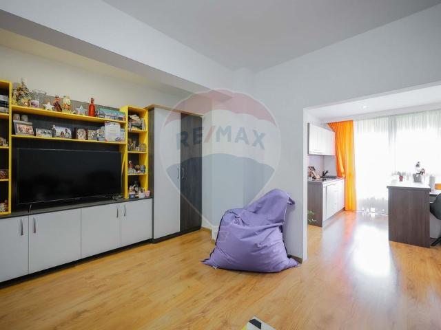 Apartament 2 camere vanzare in bloc de apartamente Bihor, Oradea, Cantemir vezi locația pe hartă