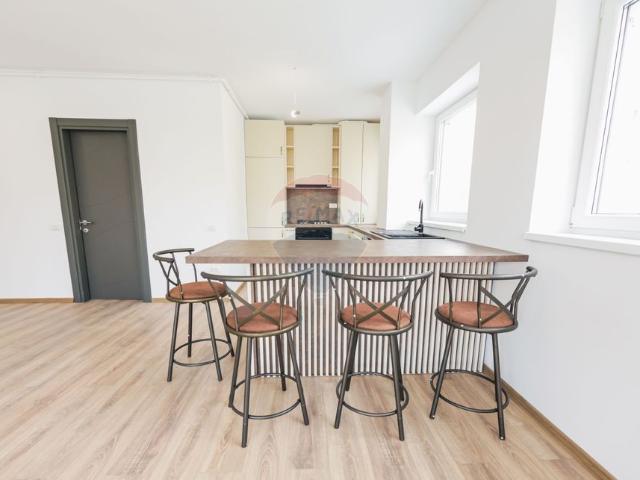 Apartament 2 camere vanzare in bloc de apartamente Brasov, Racadau vezi locația pe hartă