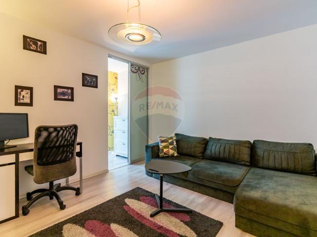 Apartament 2 camere vanzare in bloc de apartamente Bucuresti, Calea Calarasilor vezi locația pe hartă