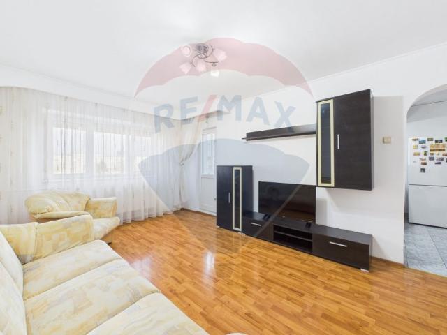Apartament 2 camere vanzare in bloc de apartamente Bucuresti, Aviatiei vezi locația pe hartă