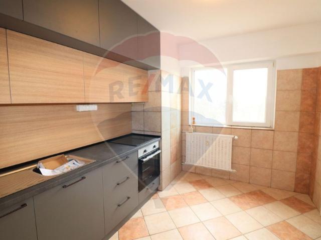 Apartament 2 camere vanzare in bloc de apartamente Bucuresti, Ghencea vezi locația pe hartă