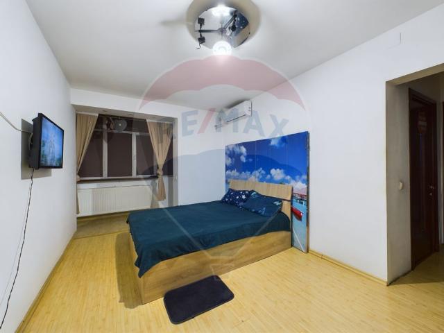 Apartament 2 camere vanzare in bloc de apartamente Bucuresti, Grivita vezi locația pe hartă