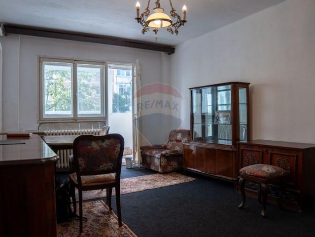 Apartament 2 camere vanzare in bloc de apartamente Bucuresti, Iancului vezi locația pe hartă