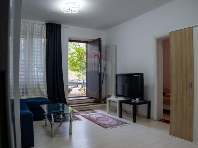 Apartament 2 camere vanzare in bloc de apartamente Bucuresti, Candiano Popescu vezi locația pe hartă
