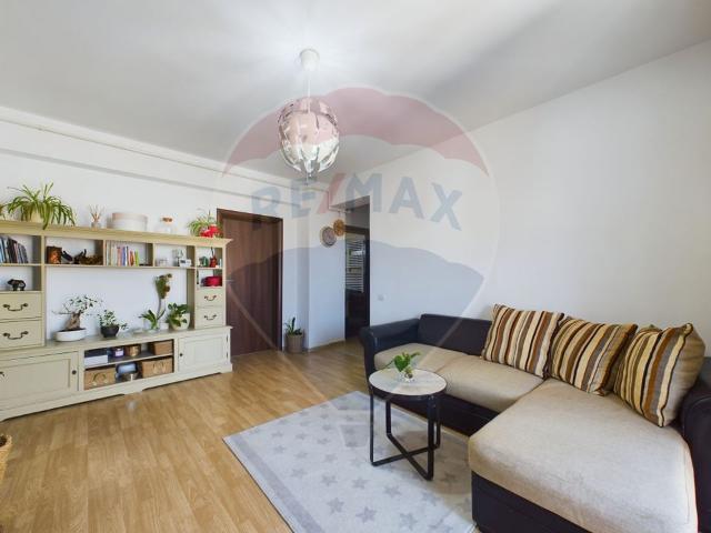 Apartament 2 camere vanzare in bloc de apartamente Bucuresti, Prelungirea Ghencea vezi locația pe hartă