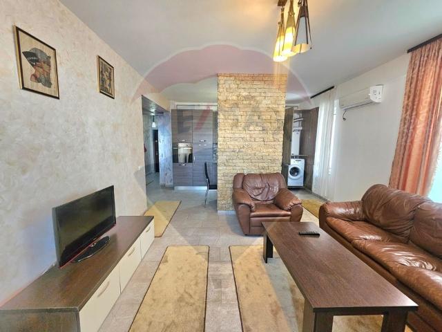 Apartament 2 camere vanzare in bloc de apartamente Constanta, Navodari, Periferie vezi locația pe hartă