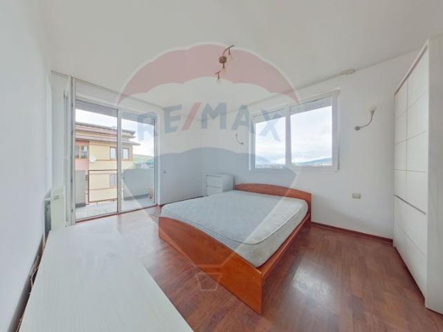 Apartament 2 camere vanzare in bloc de apartamente Cluj, Floresti vezi locația pe hartă