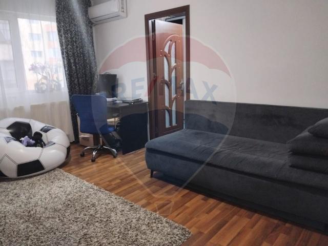 Apartament 2 camere vanzare in bloc de apartamente Dambovita, Targoviste, Micro 11 vezi locația pe hartă