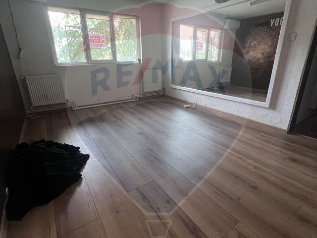 Apartament 2 camere vanzare in bloc de apartamente Dolj, Craiova, Brazda lui Novac vezi locația pe hartă