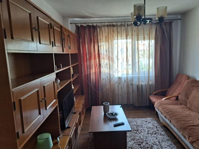 Apartament 2 camere vanzare in bloc de apartamente Dolj, Craiova, Rovine vezi locația pe hartă
