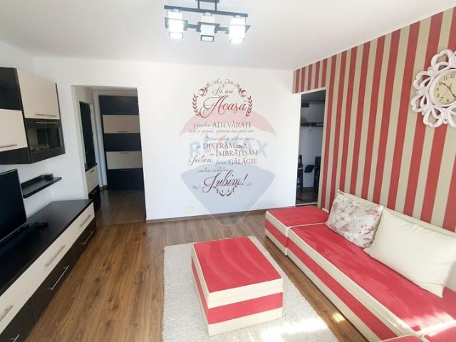 Apartament 2 camere vanzare in bloc de apartamente Piatra Neamt, Central vezi locația pe hartă