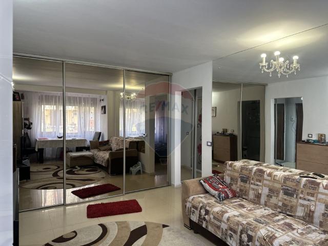 Apartament 2 camere vanzare in bloc de apartamente Piatra Neamt, Darmanesti vezi locația pe hartă