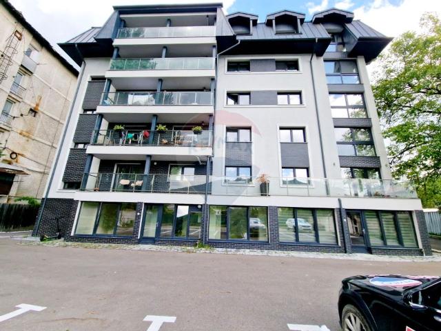 Apartament 2 camere vanzare in bloc de apartamente Piatra Neamt, Precista vezi locația pe hartă