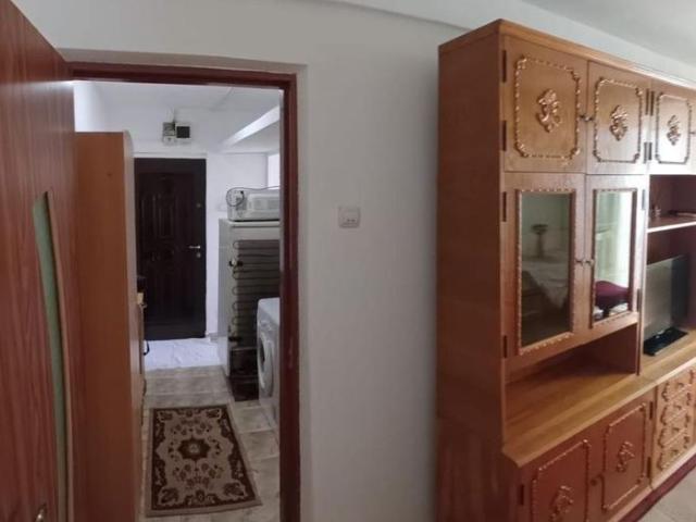 Apartament 2 camere zona Casa de Cultura cu Centrala