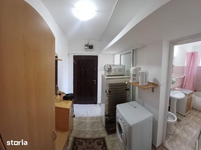 Apartament 2 camere zona Casa de Cultura cu Centrala