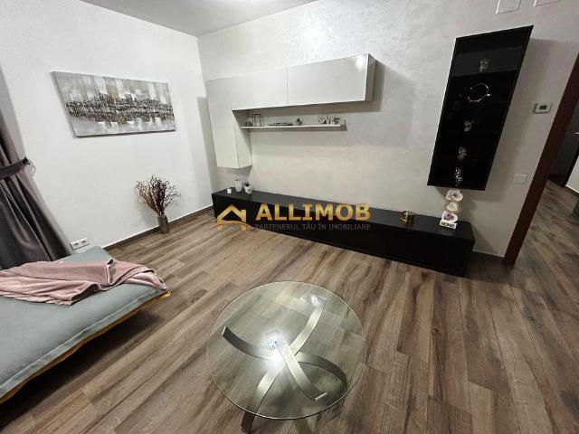 Apartament 2 camere zona centrala