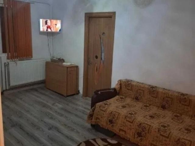 Apartament 2 camere zona Alexandru Cel Bun Mircea Cel Batran