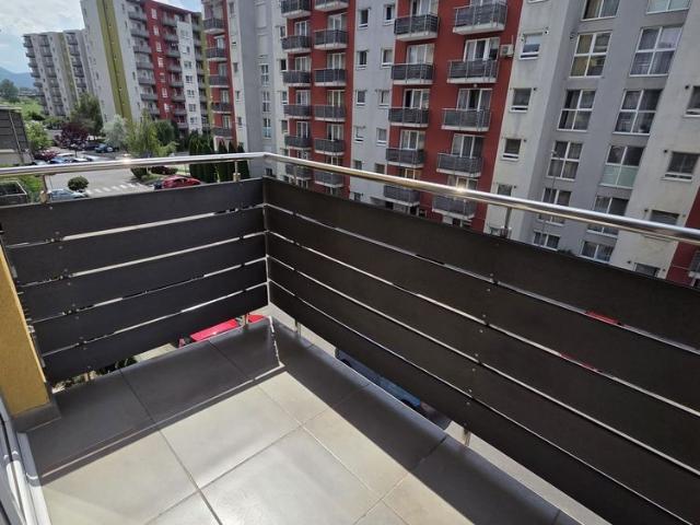 Apartament 2 camere zona Avantgarden mobilat/utilat loc de parcare