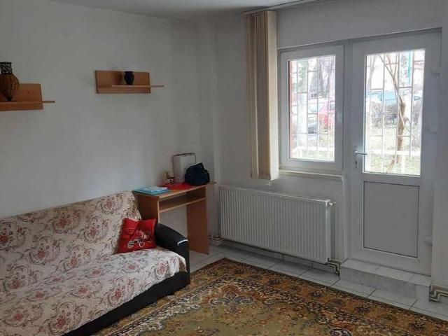 Apartament 2 camere zona Grivitei, parter, mobilat si partial utilat!