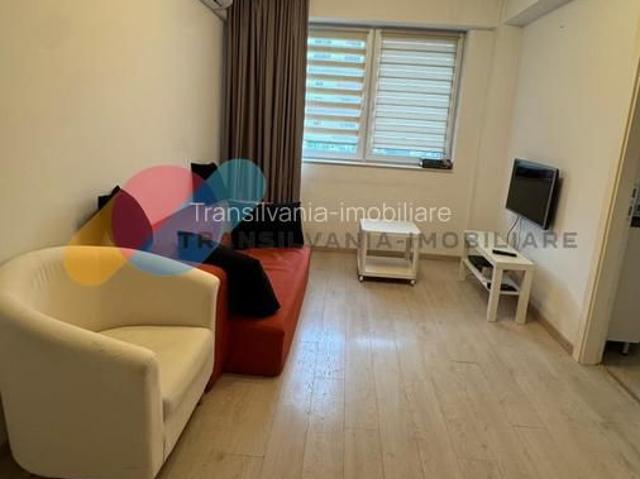 Apartament 2 camere, zona Între Lacuri