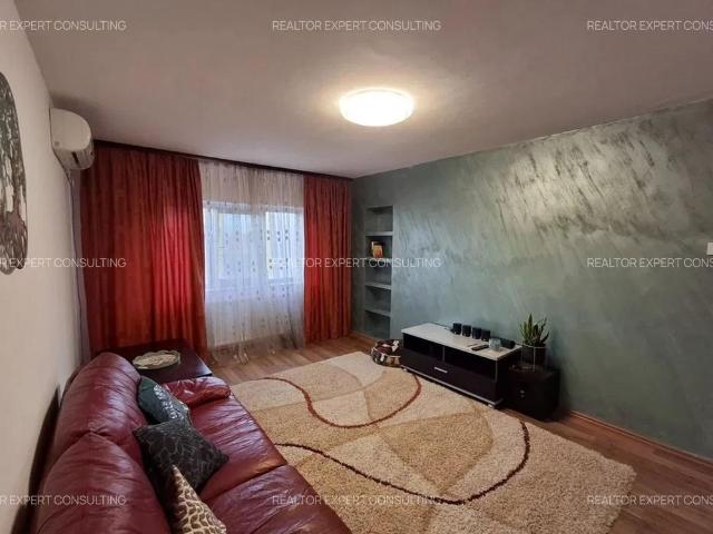 Apartament 2 camere, zona Inel 2, centrala gaz, etaj 1, loc parcare inclus