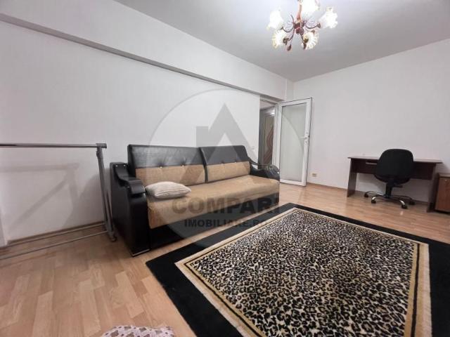 Apartament 2 camere,zona Liceul Auto