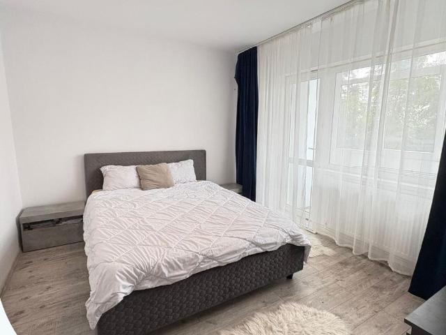 Apartament 2 camere zona Podu Ros Cantemir 54 mp Ideal investitie