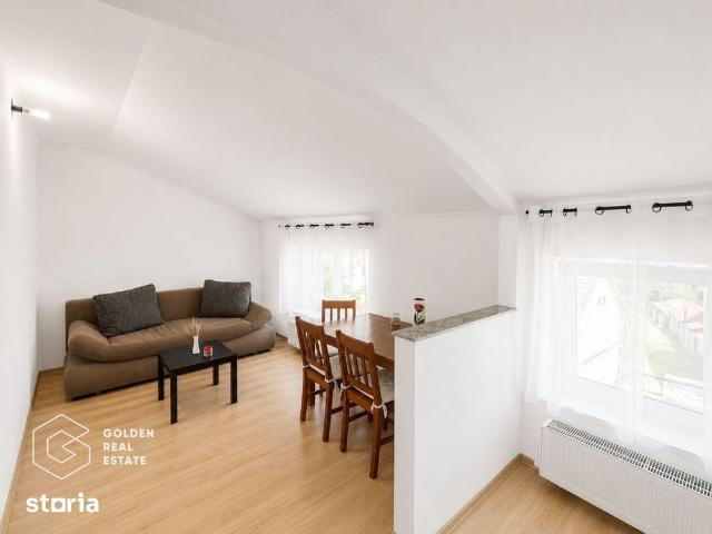 Apartament 2 camere, zona Parneava, etaj 3, centrala proprie, loc parc