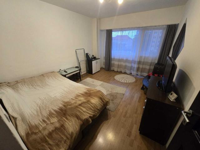 Apartament 2 camere zona Vlahuta
