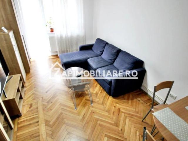 Apartament 2 camere, 1 pivniță, 55 mp,et 1,aproape de Centru