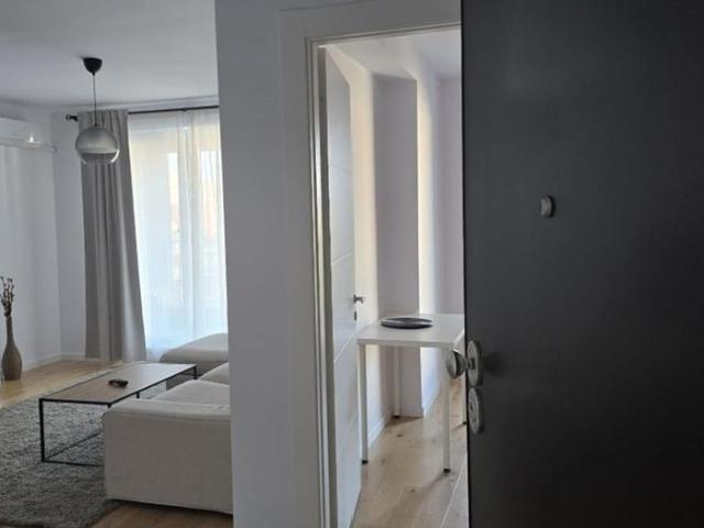 Apartament 2 camere + 2 locuri de parcare Metrou Crangasi