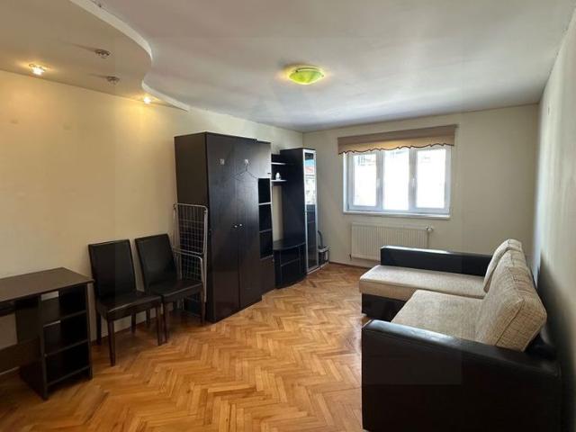 Apartament 2 camere 56 mp utili etaj 3 pivnita zona Calea Dumbravii