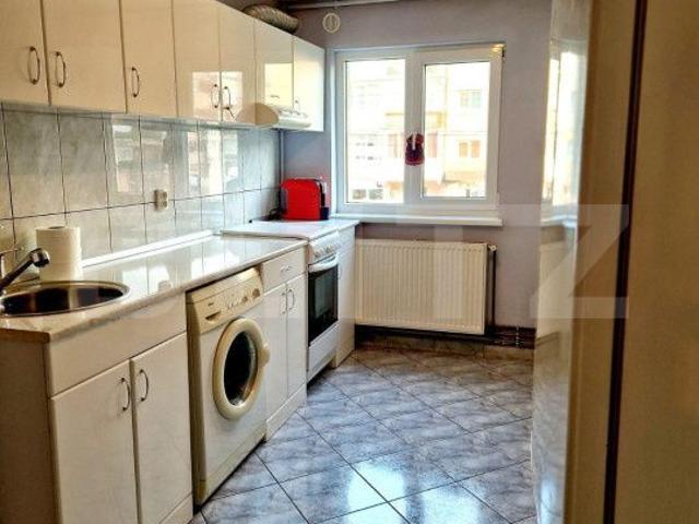 Apartament 2 camere, 56mp, zona Cetate