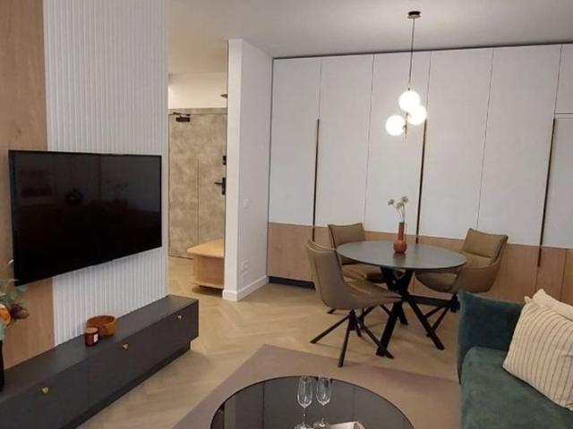 Apartament 2 camere, 58 mp, ultrafinisat, Plopilor Parcul Rozelor!