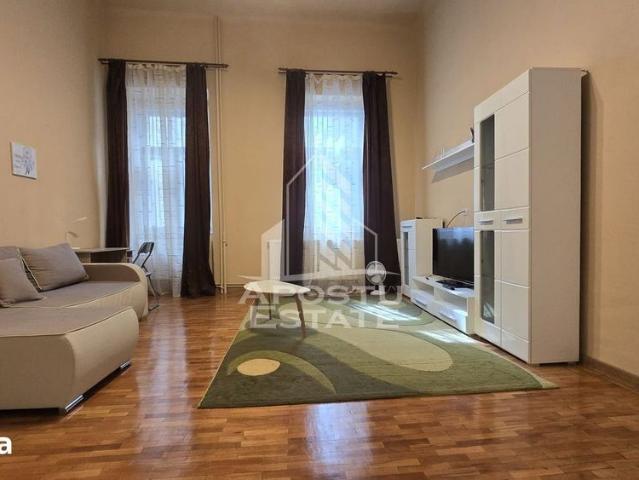Apartament 2 Camere 64 mp, de inchiriat, Ultracentral, Semidecomandat