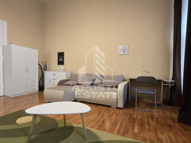 Apartament 2 Camere 64 mp, de inchiriat, Ultracentral, Semidecomandat