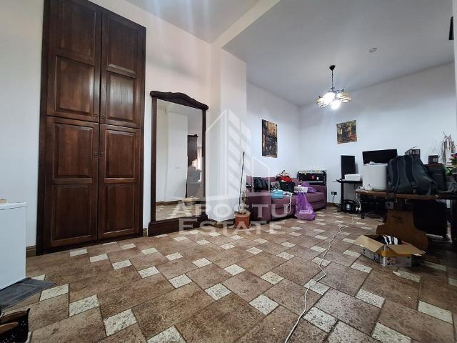 Apartament 2 camere, 60 mp utili, zona Centrala