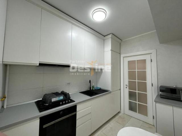 Apartament 2CD 70mp Copou Royal Town etaj intermediar