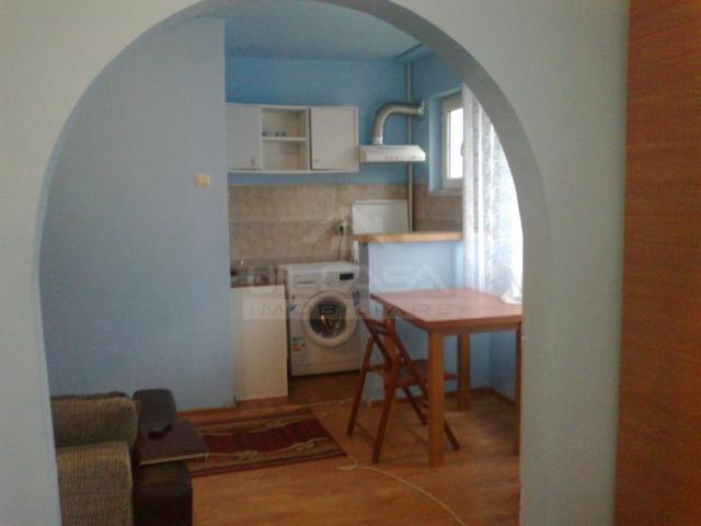 Apartament 2CSD, Tatarasi