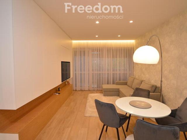 Apartament 2pok. w Apartamentowcu Oleander House