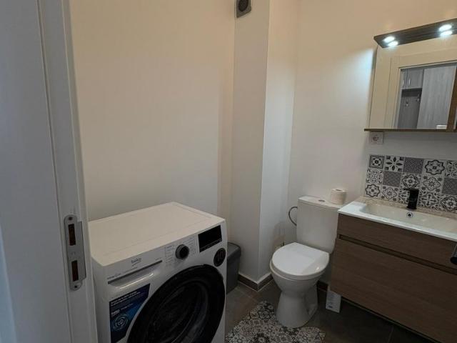 Garsoniera la prima inchiriere in Militari Residence cu AC si centrala